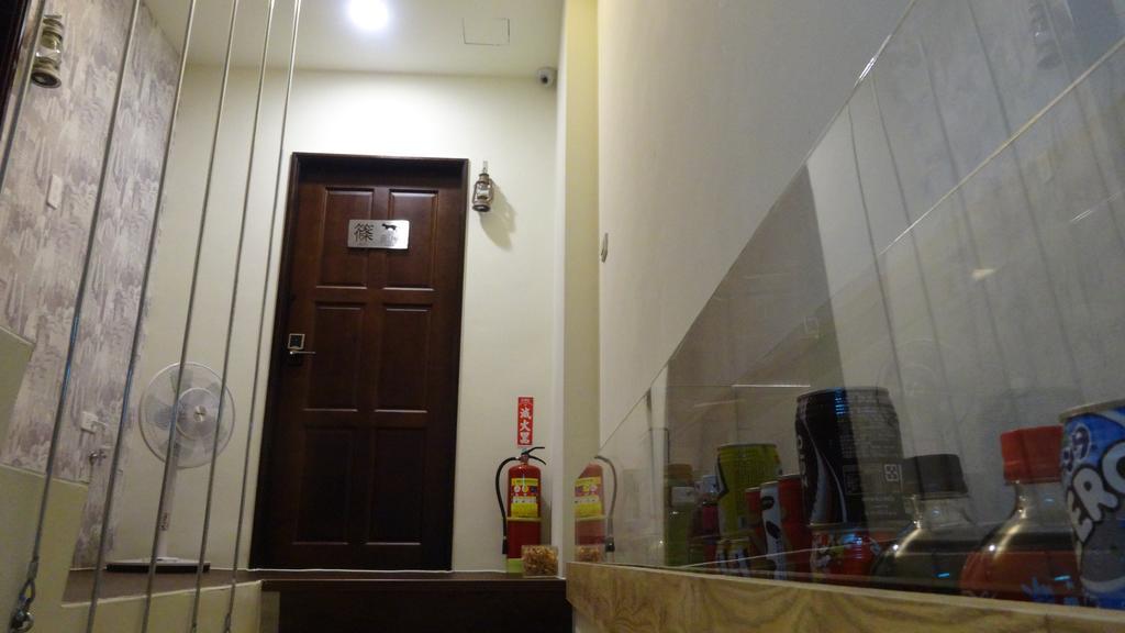 Meow G Cafe Hostel Hualien City Room photo