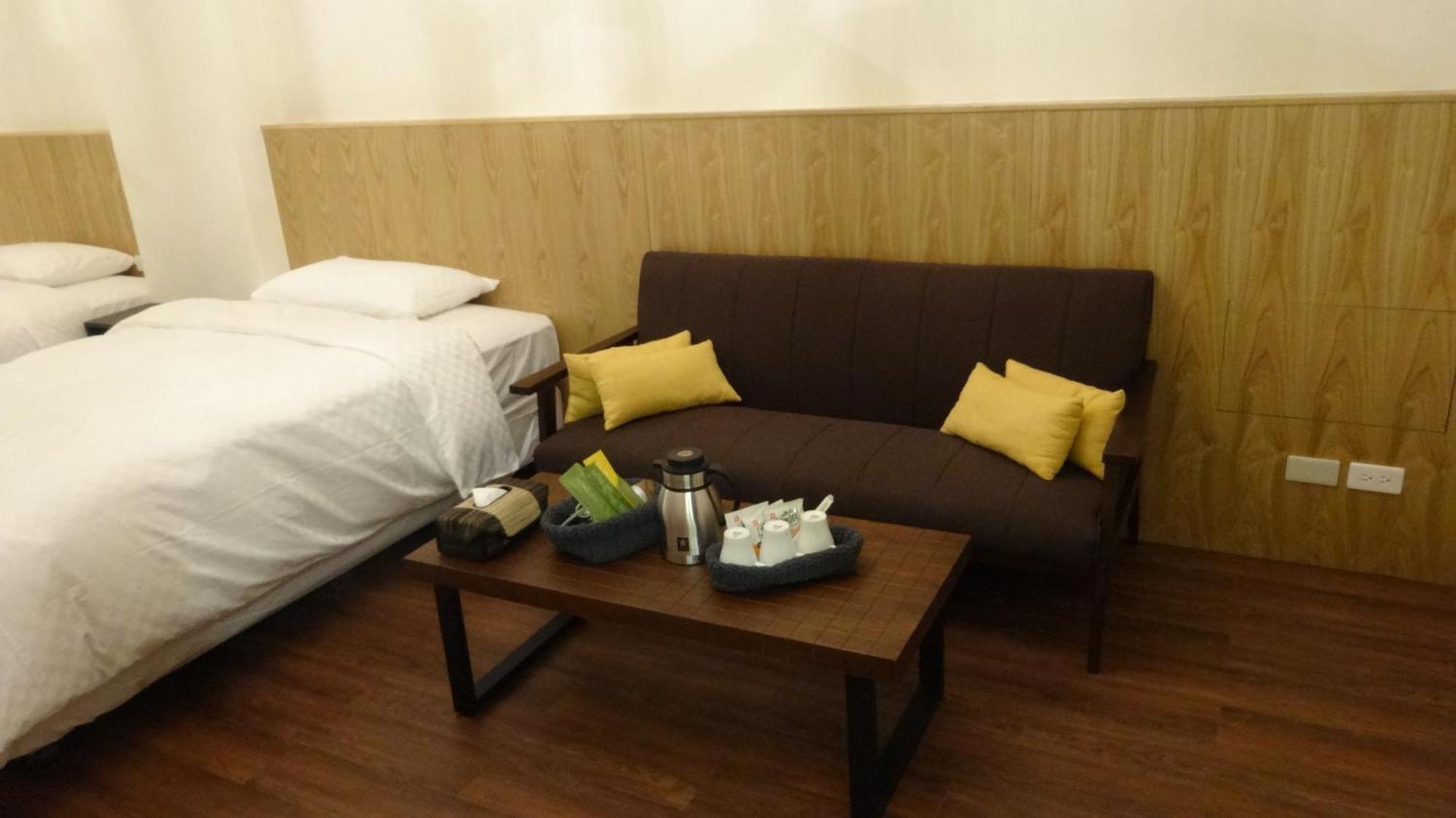 Meow G Cafe Hostel Hualien City Room photo